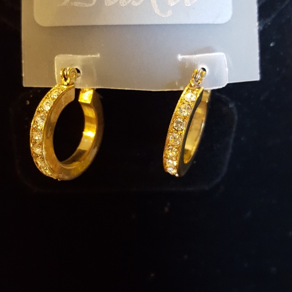 Gold Rhinestone 3/8in  hoop Earrings New vintage 2004